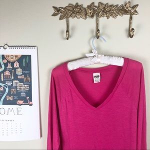 🦋 VS PINK Long sleeved Slouchy Raglan tee